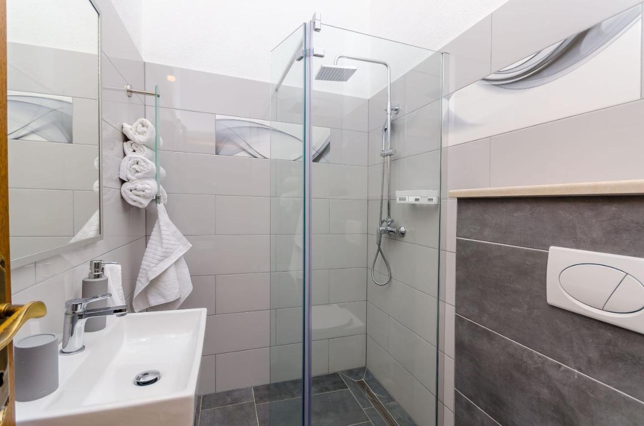 Apartments Marina Trogir Ngoại thất bức ảnh